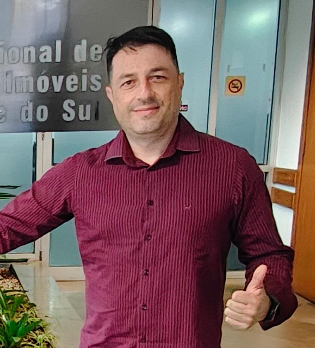 DANIEL FIALHO DORNELLES
